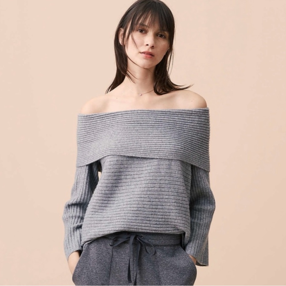 Lou & Grey Off the Shoulder Ribbed Gray Sweater Size M